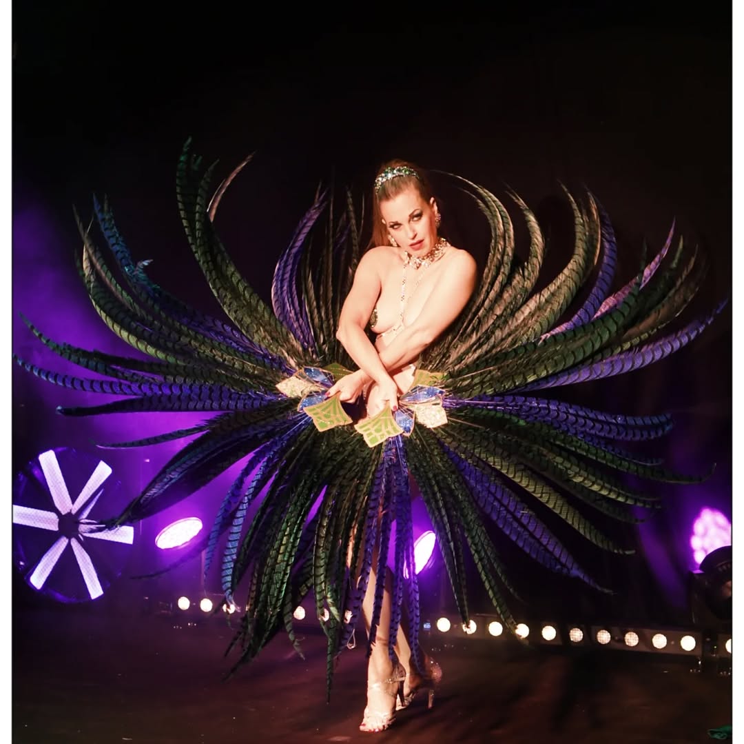 BurlyLuxe Pheasant Feather Fan